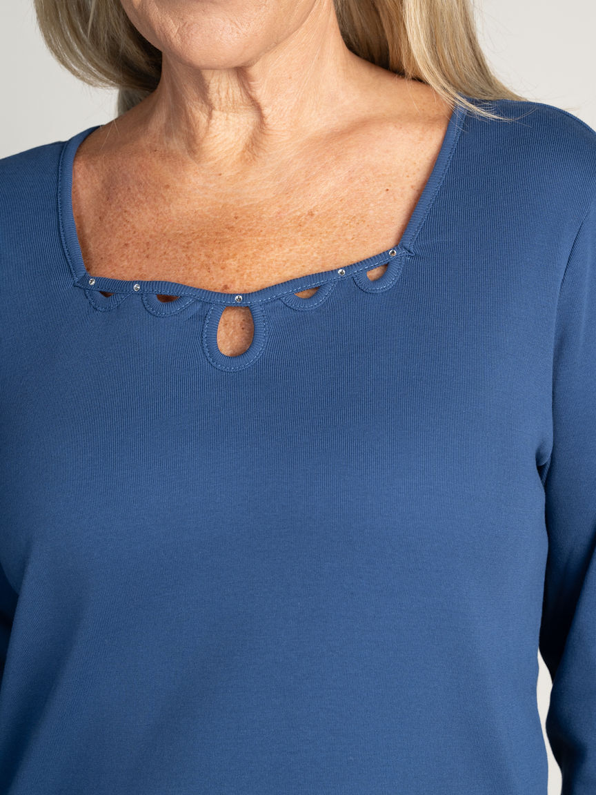 3/4 Sleeve Sweetheart Neckline Top Image 2