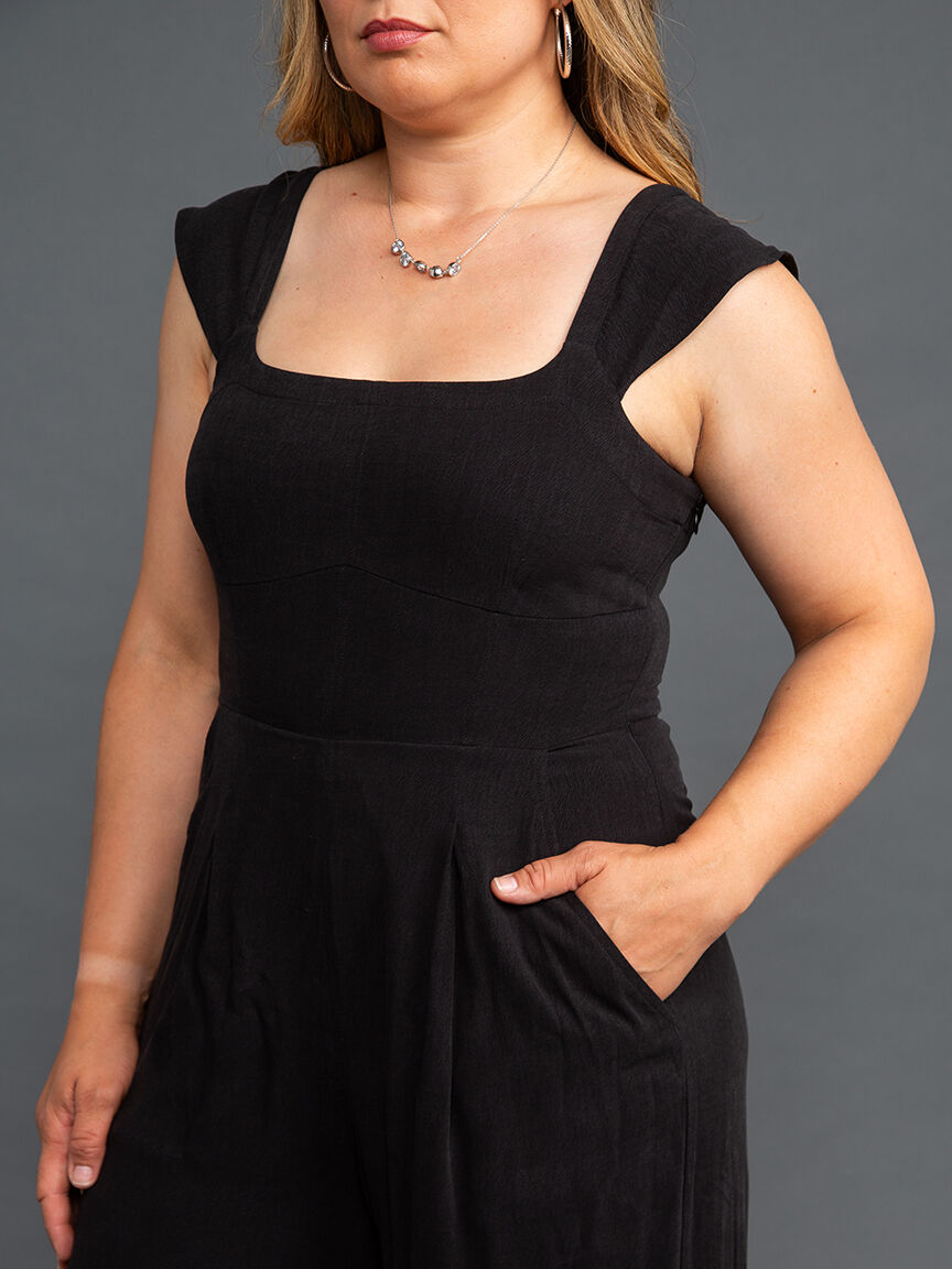 Sleeveless Tailored Jumper Image 4