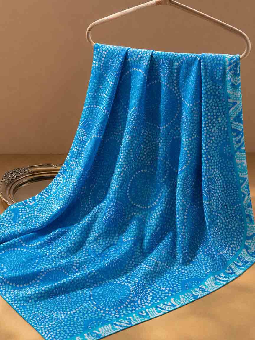 Lightweight Polka Dot Scarf With Fringe