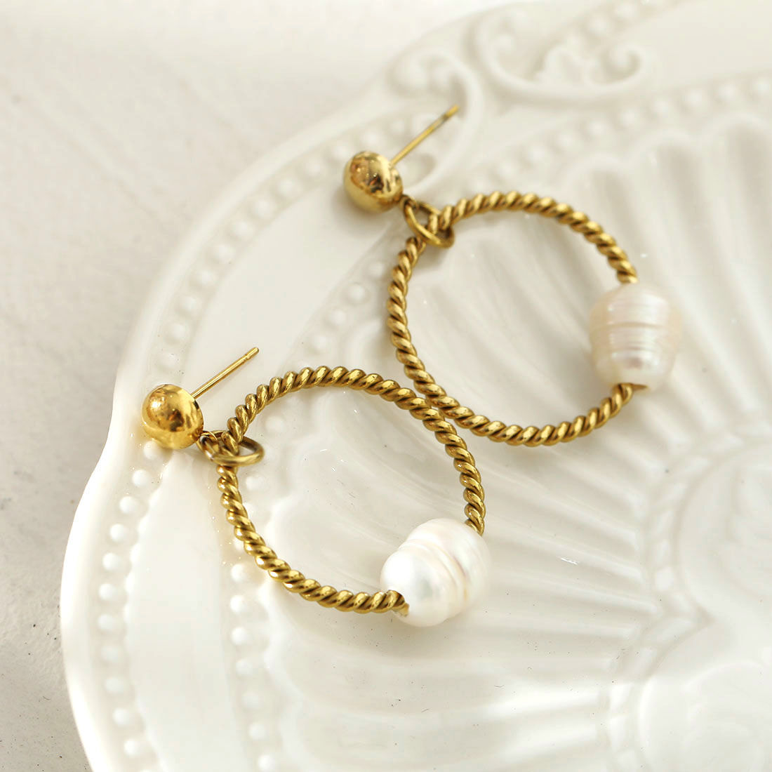 HAILEY Natural Freshwater Pearl Earrings Image 1