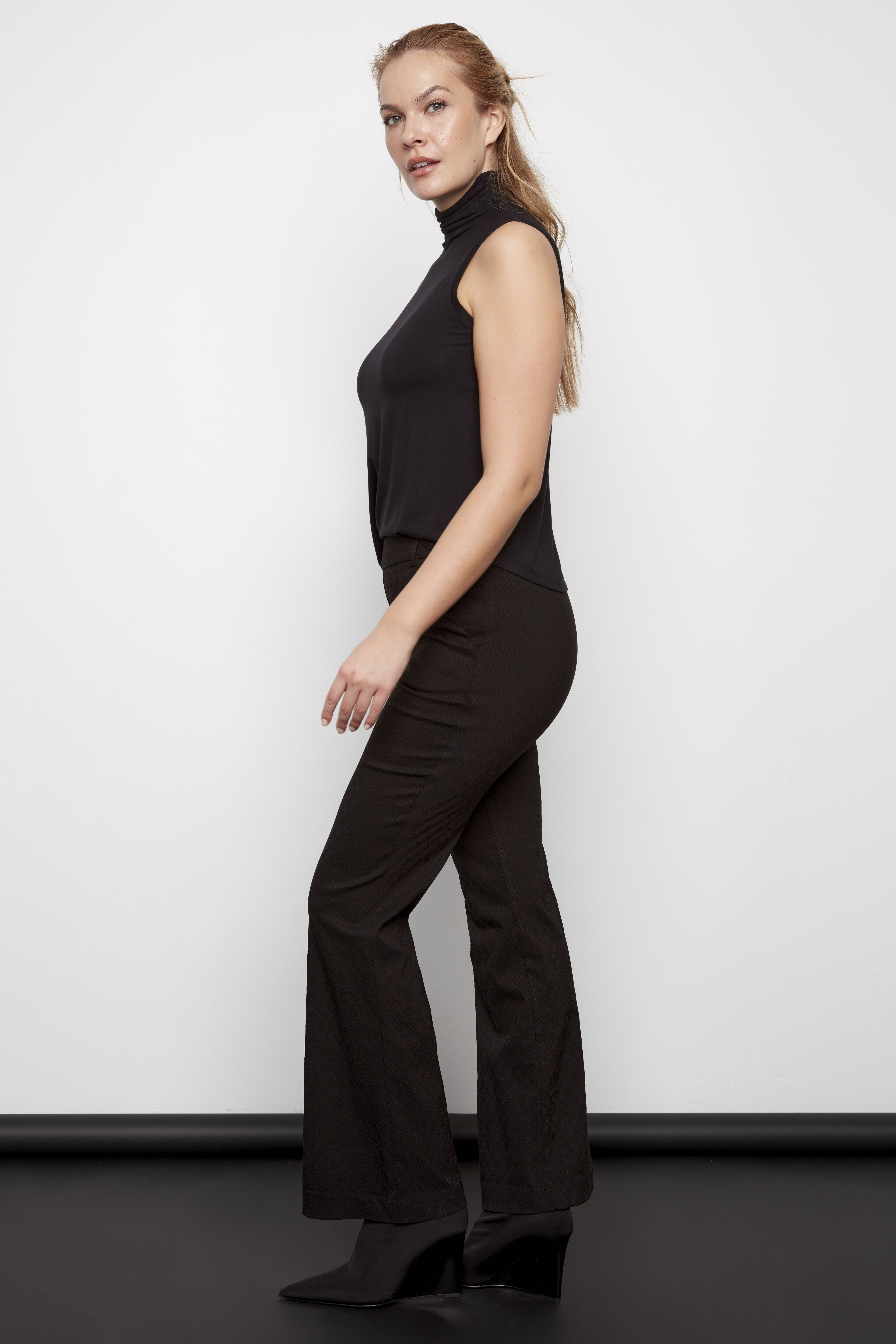 Evelyn Bootcut Pant Image 2