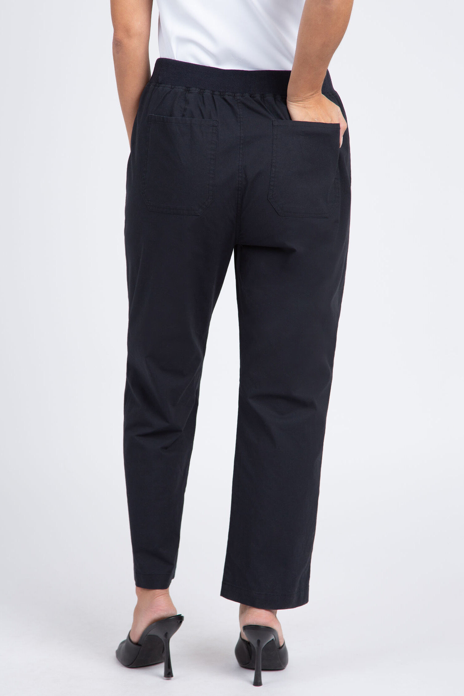 Pull-On Cropped Pants w/ Embroidery Image 3