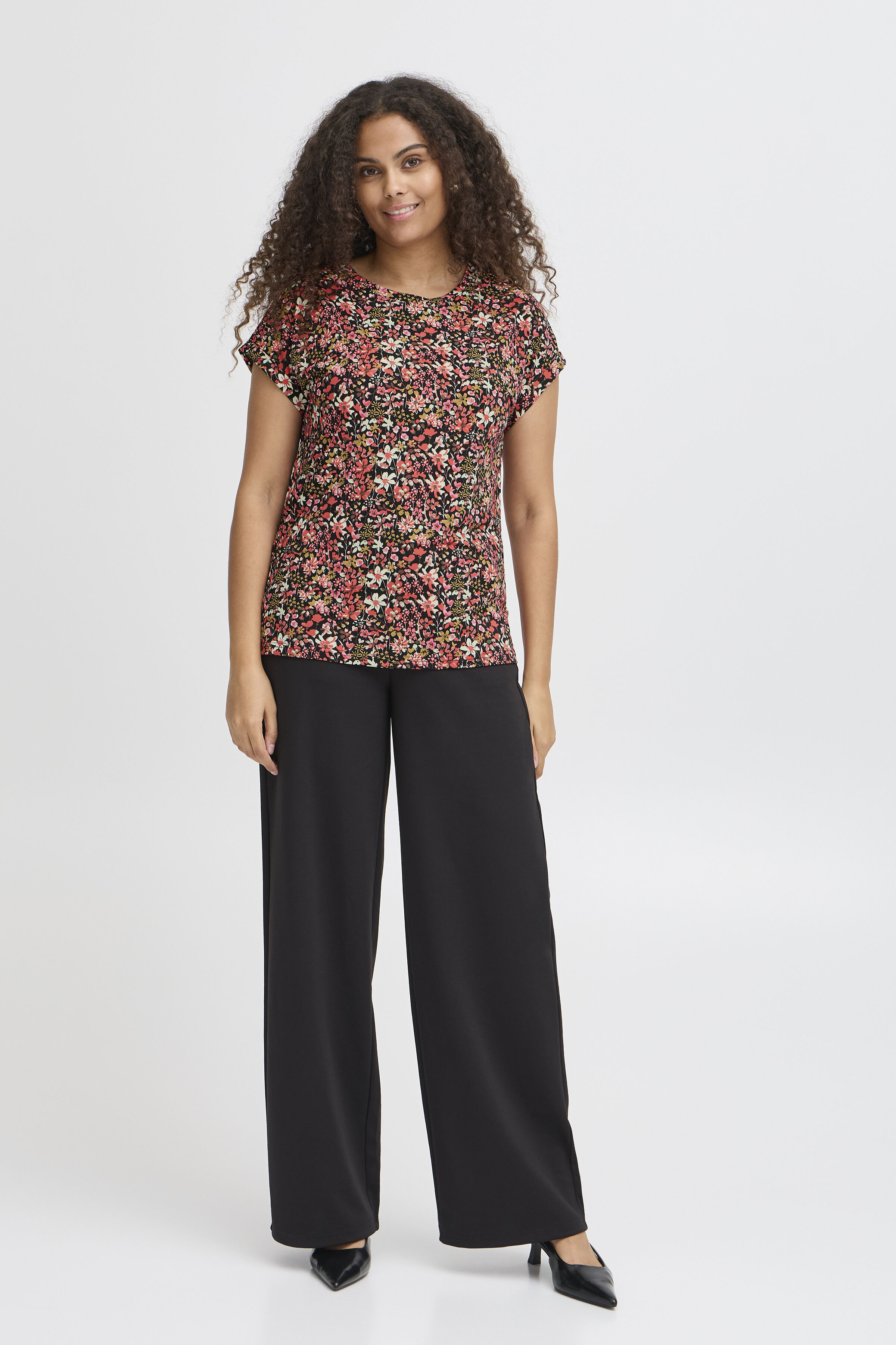 Short Sleeve Top Image 4