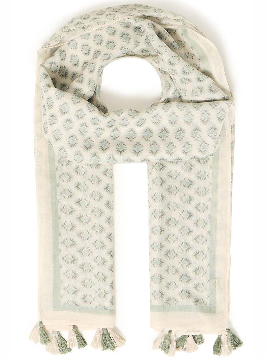 Lightweight Scarf With Tassels