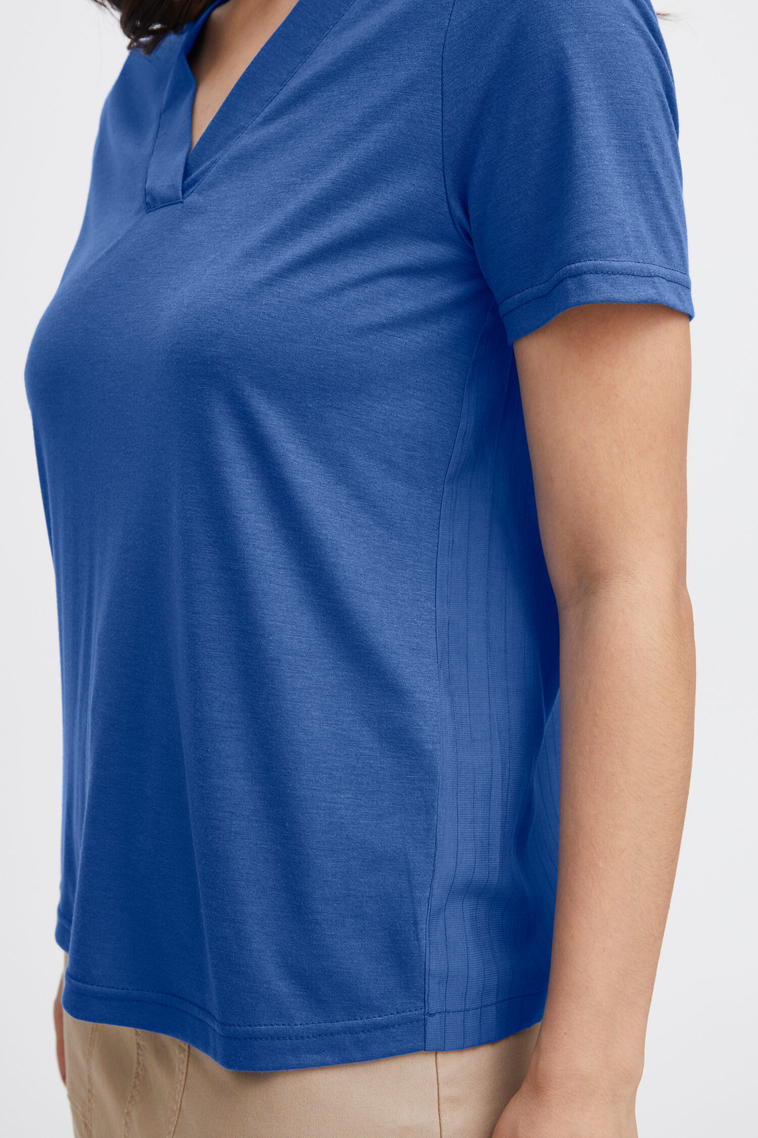 Zola T-Shirt Image 4