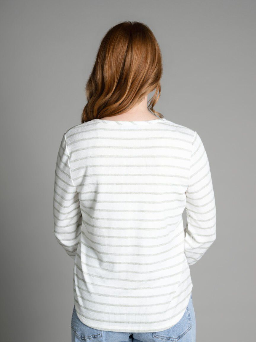 3/4 Sleeve V-Neck Top