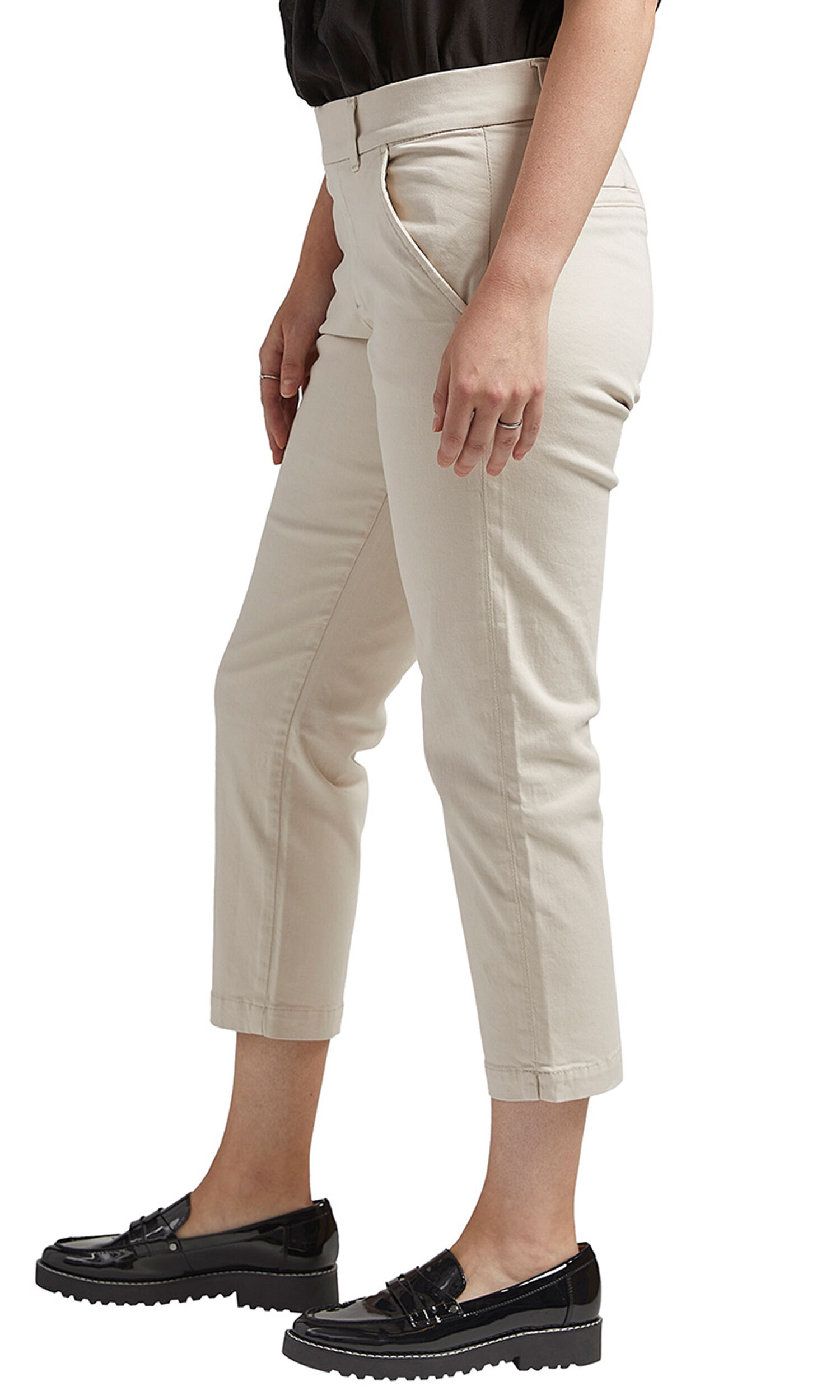 Maddie Mid Rise Capri Image 3