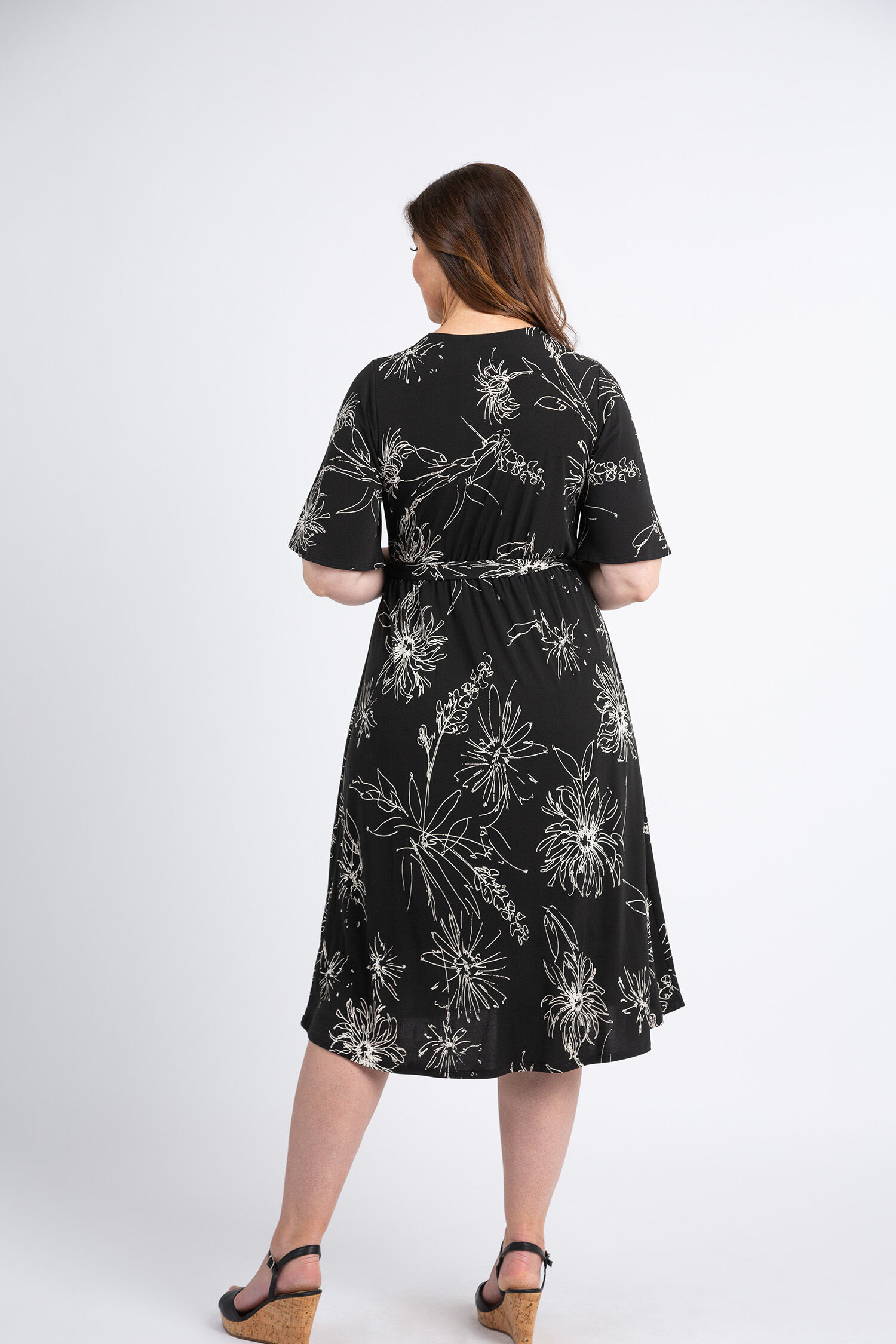 Short Sleeve Floral Midi Dress Image 3