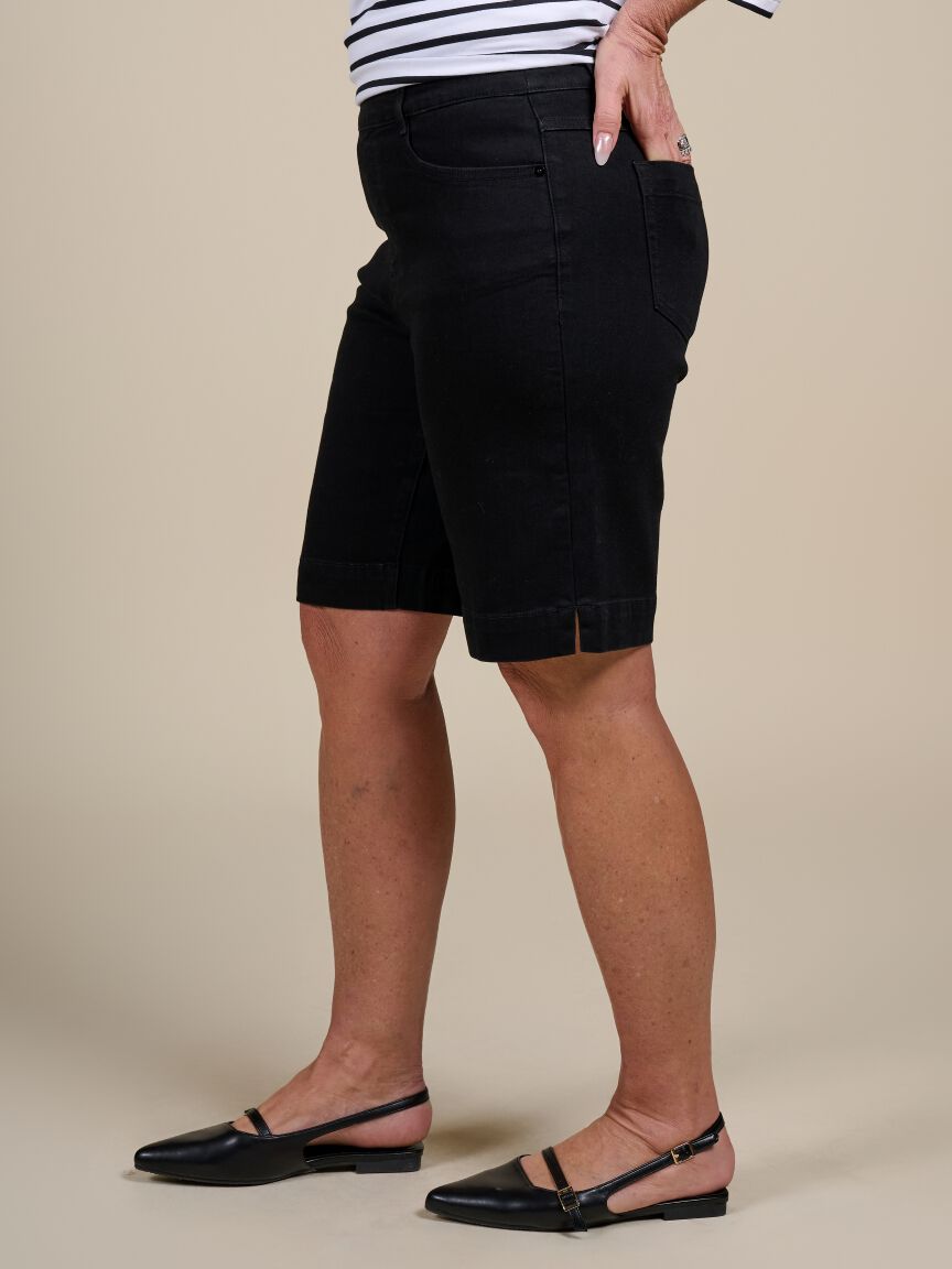 Comfort Stretch Pull-On Bermuda Shorts Image 3
