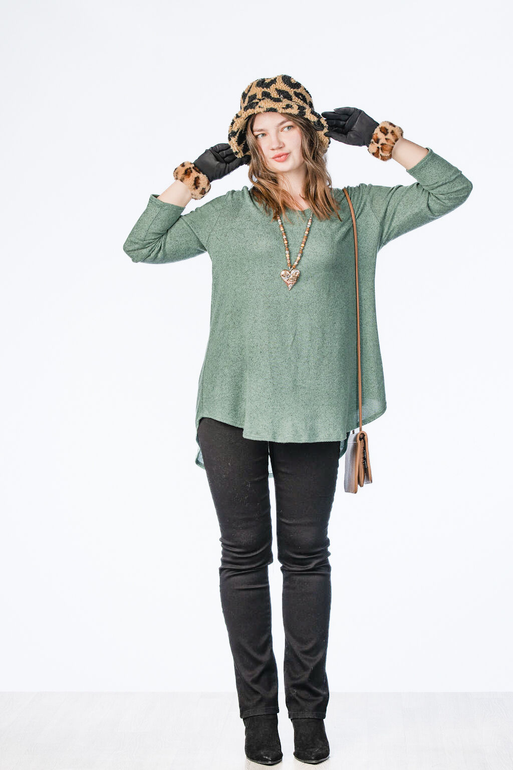 Hi-Lo Solid Tunic Top Image 4