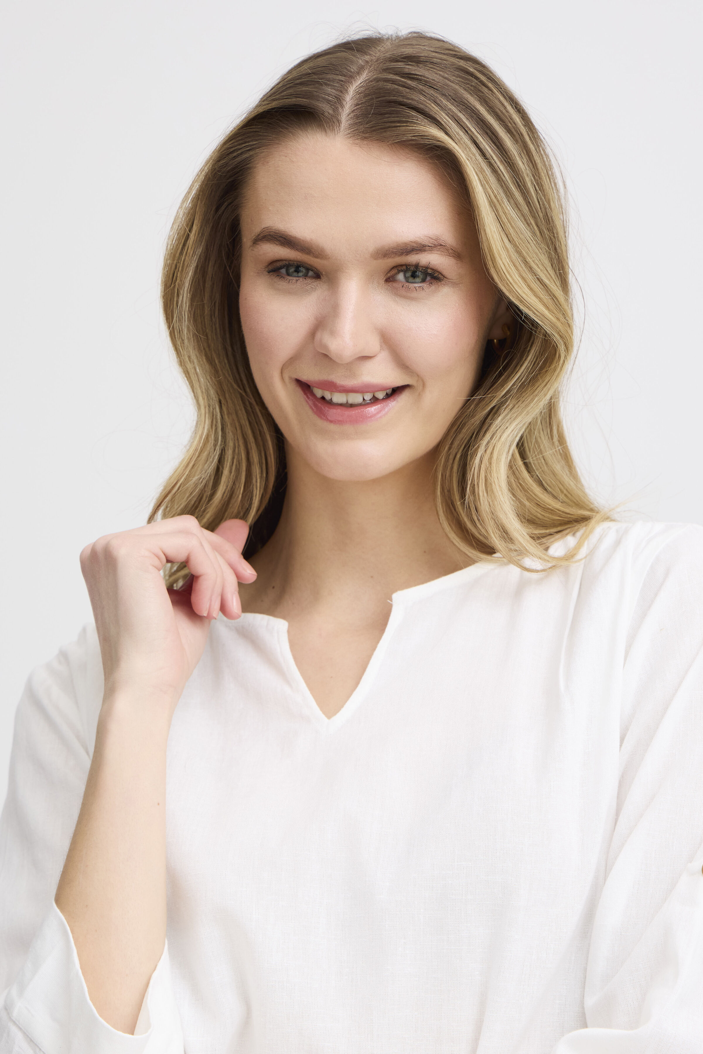 Notched Neck Roll Tab Sleeve Top Image 3