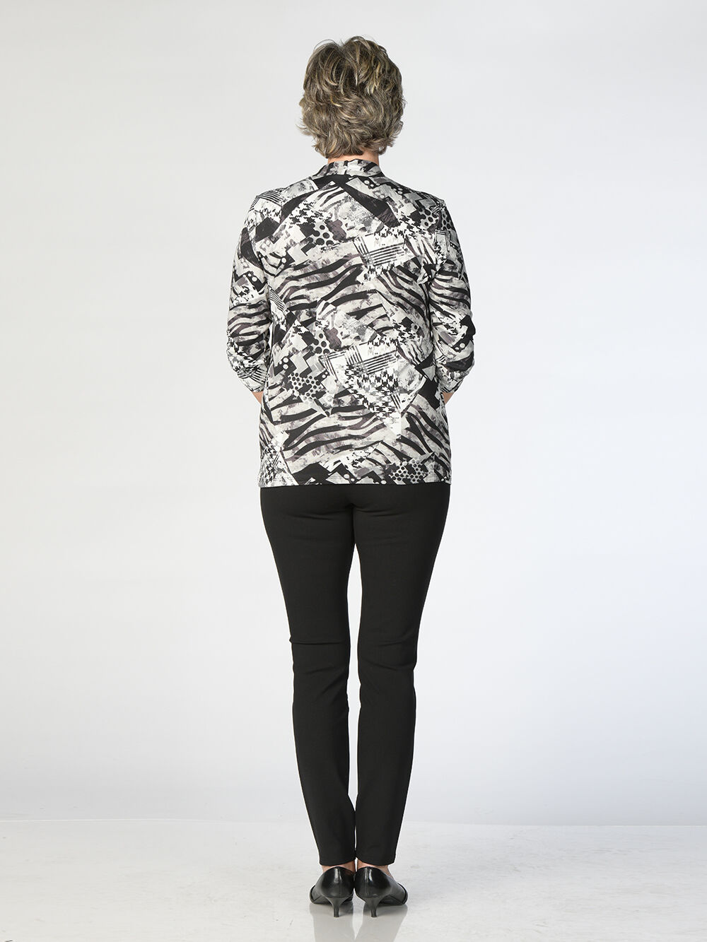 Elizabeth Cardigan Blazer Image 3