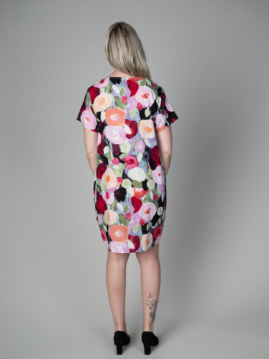 Short Sleeve Knee Length Dress With Pockets