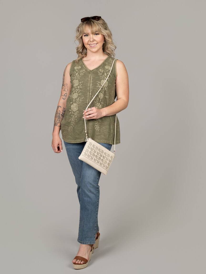 Sleeveless V-Neck Top With Embroidery Details Image 6