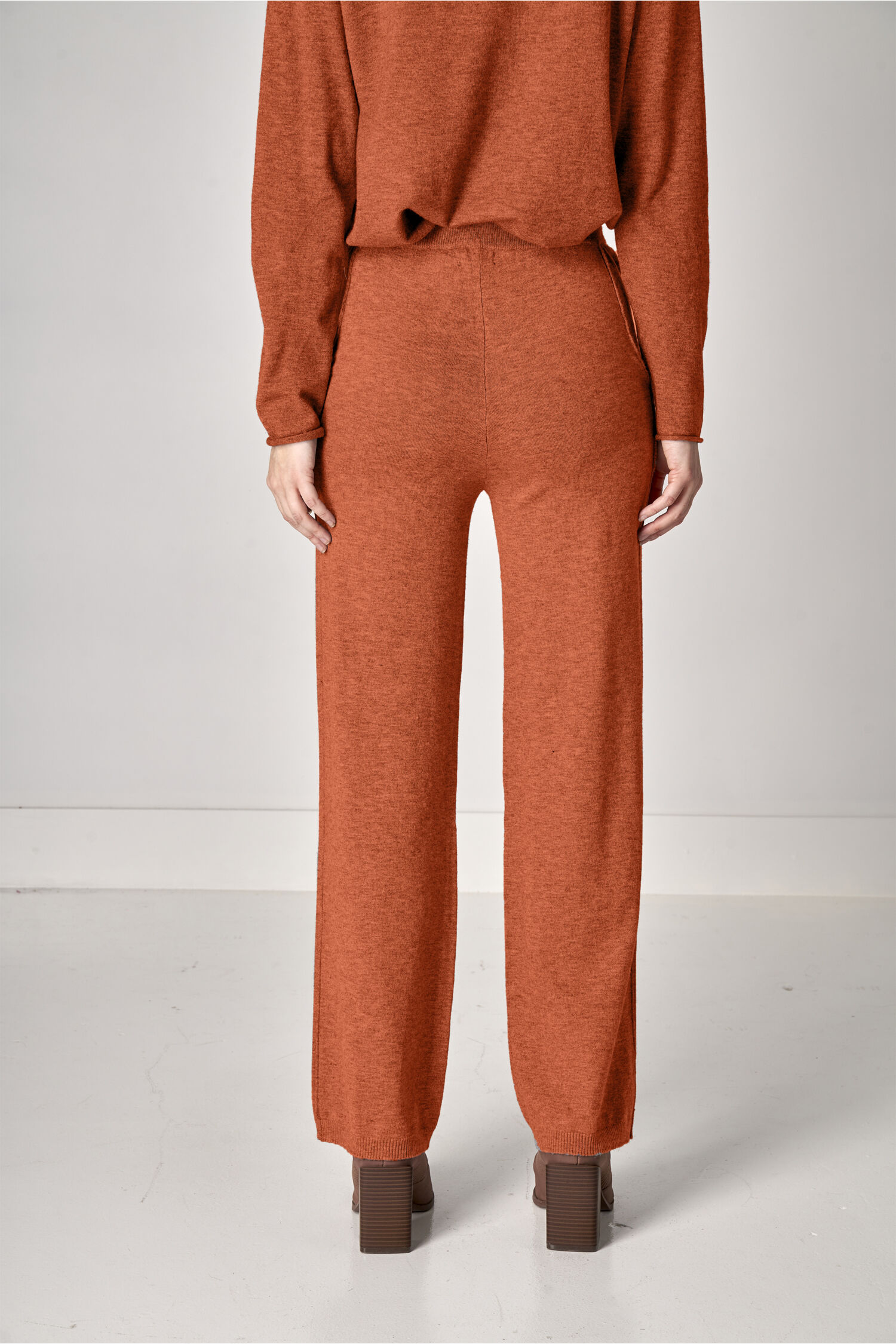 Knit Wide-Leg Pants Image 2