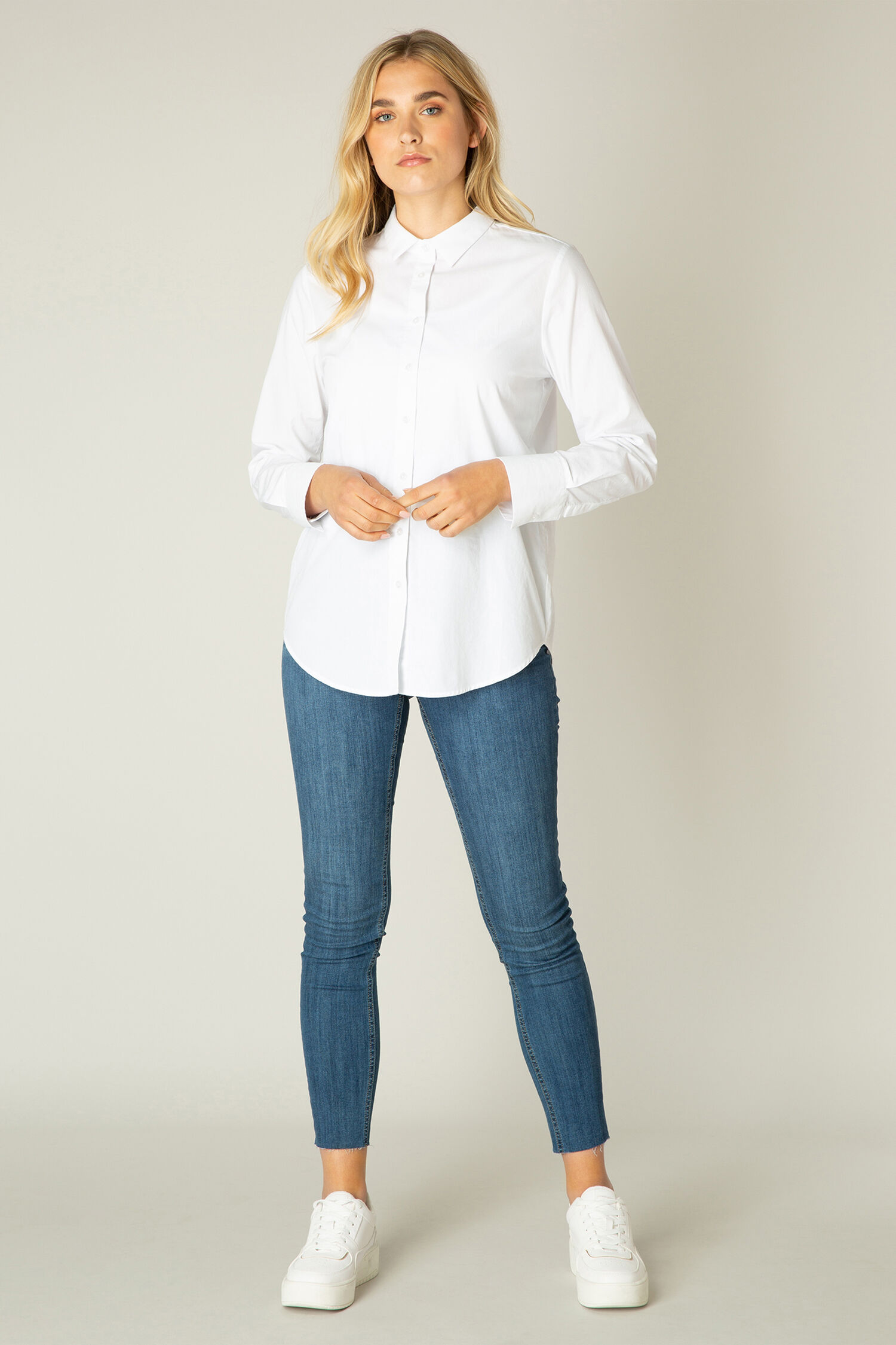 Long Sleeve Button-Up Blouse  Image 4