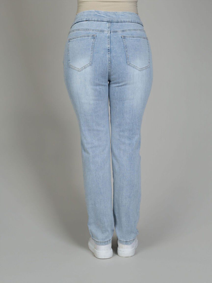 Straight Leg Pull-On Embroidered Denim Jeans