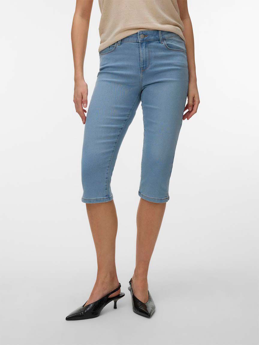 Mid Rise Slim Capri