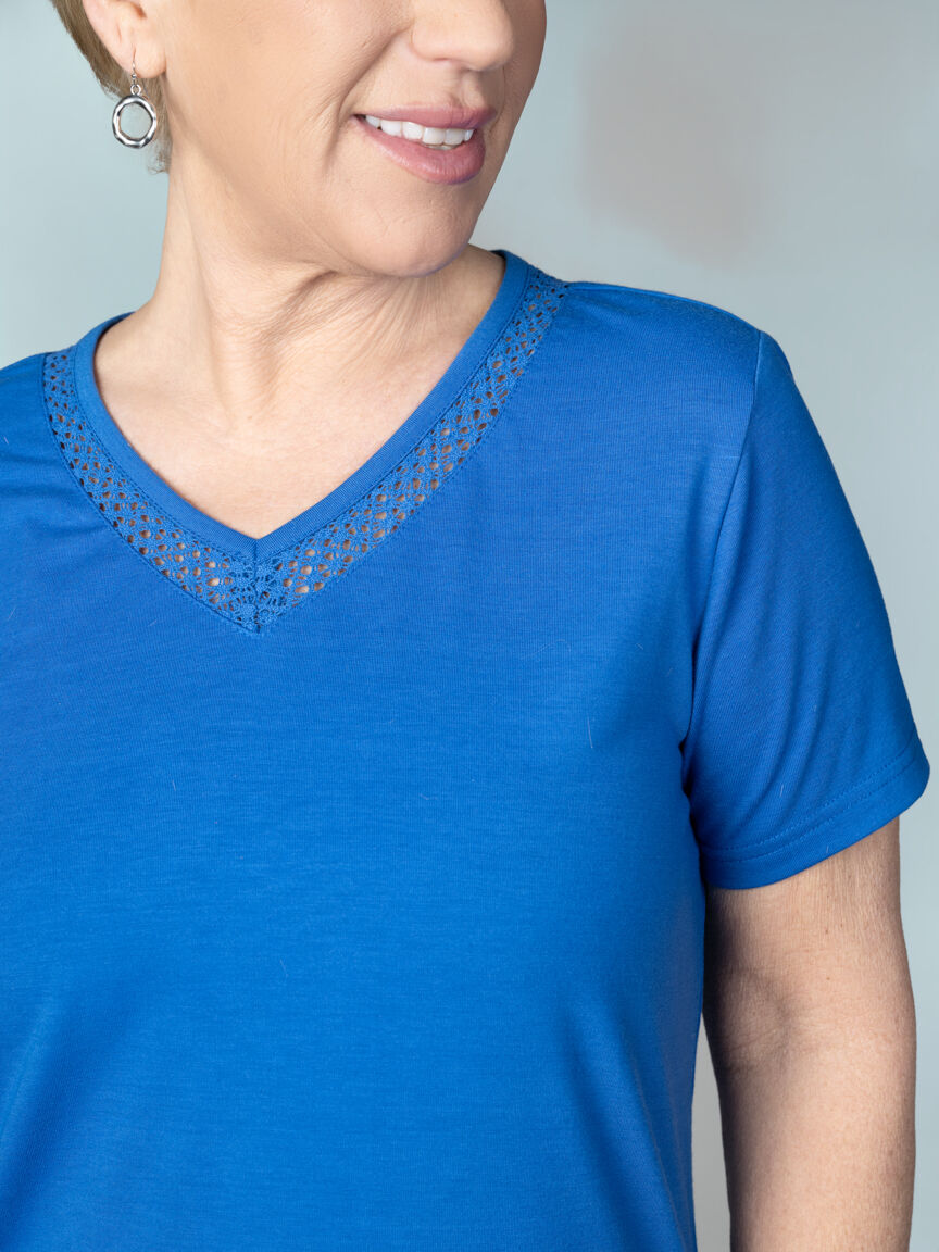 Short Sleeve V-Neck Top With Crochet Detail