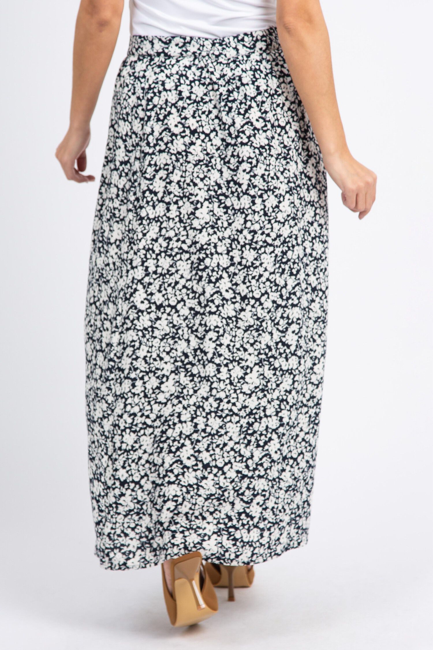 Button Down Floral Maxi Skirt Image 3