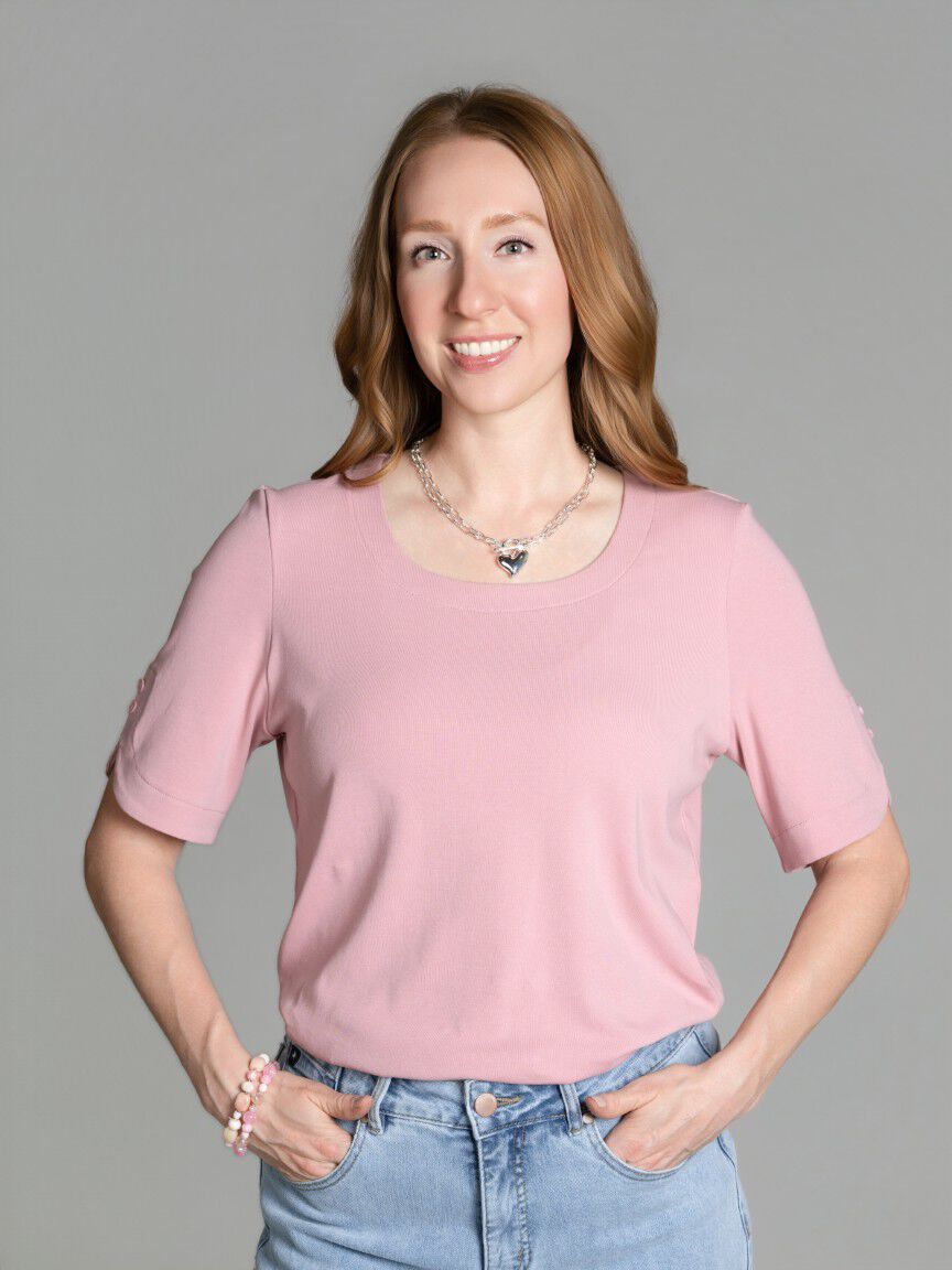 Round Neckline Short Sleeve Top