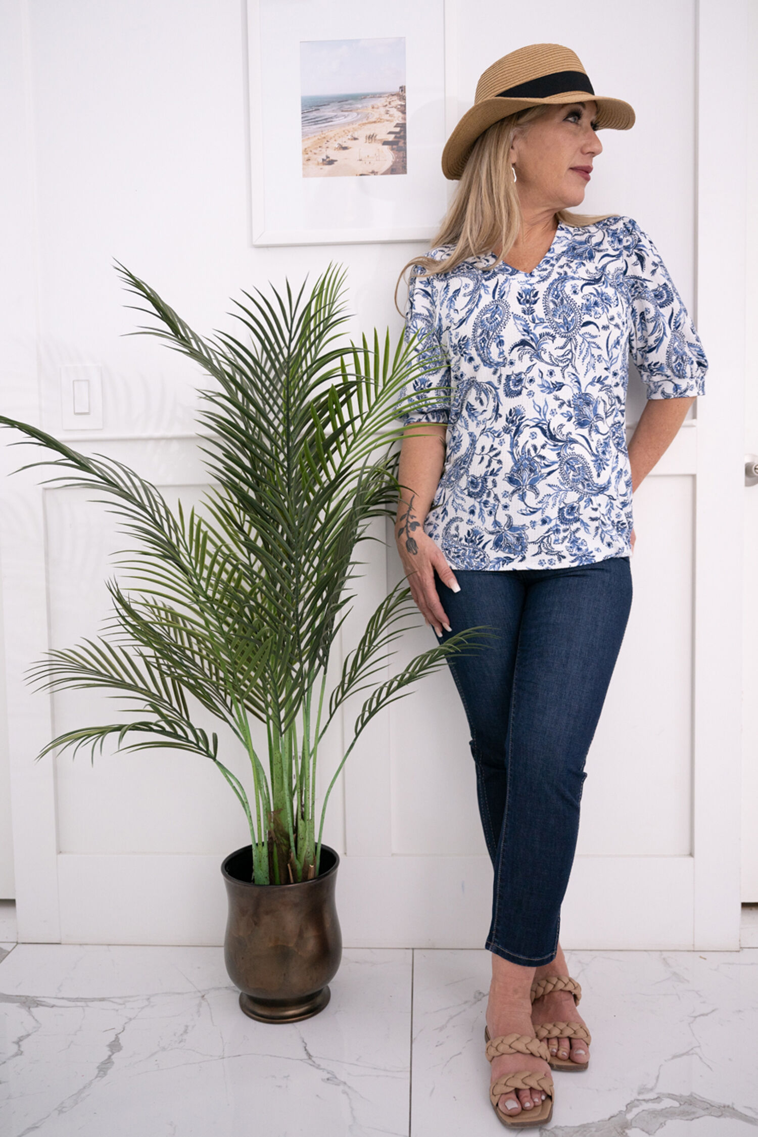 V-Neck Puff Sleeve Blouse Image 2