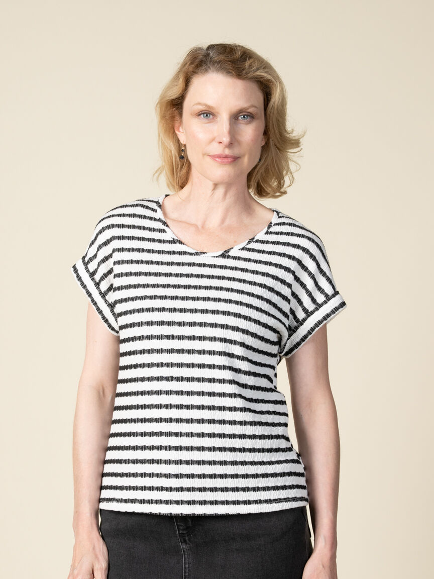 Short Sleeve Jacquard Horizontal Stripe Top