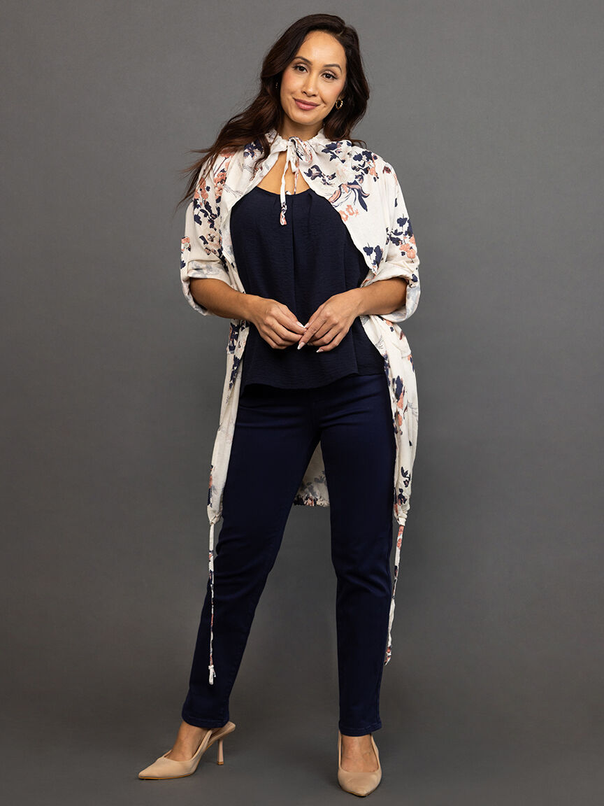 Long sleeved floral cardigan with front pockets