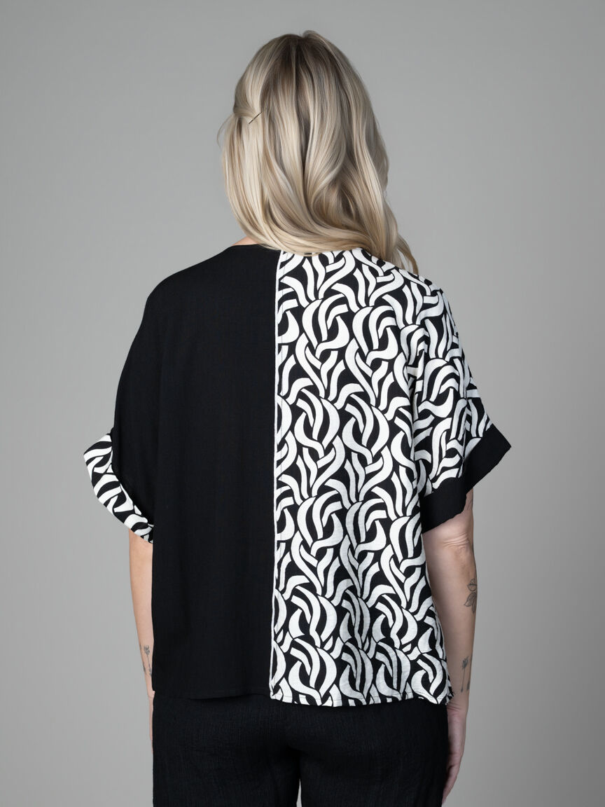 Short Sleeve Top With Patch Pocket