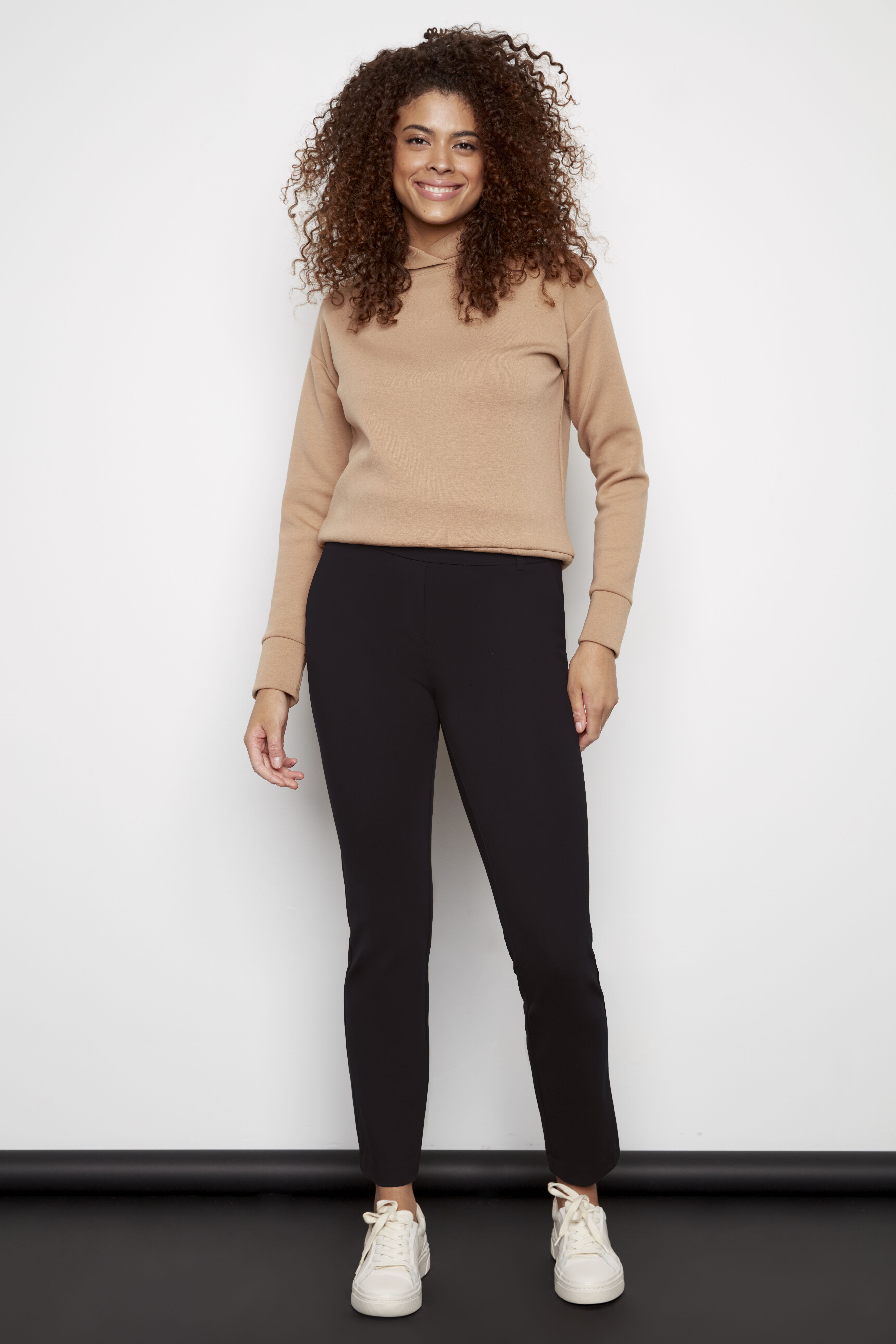 Scottie Slim Ponte Pant