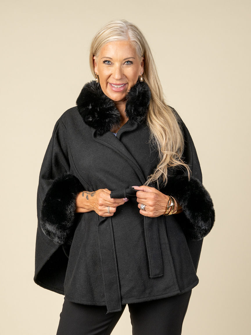 Cape Coat With Belt And Faux Fur