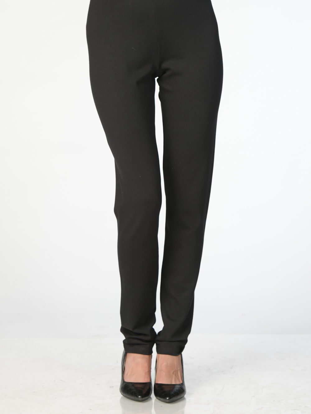Wardrobe Essential Legging Image 2