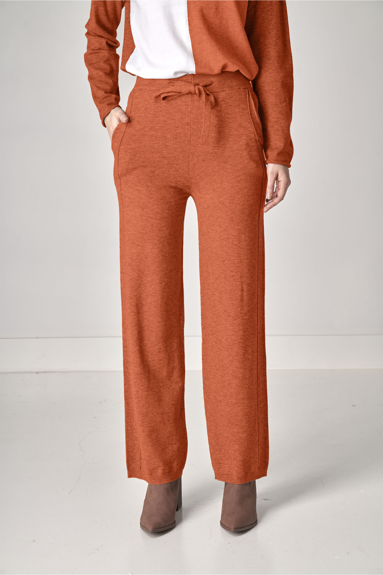 Knit Wide-Leg Pants Image 1
