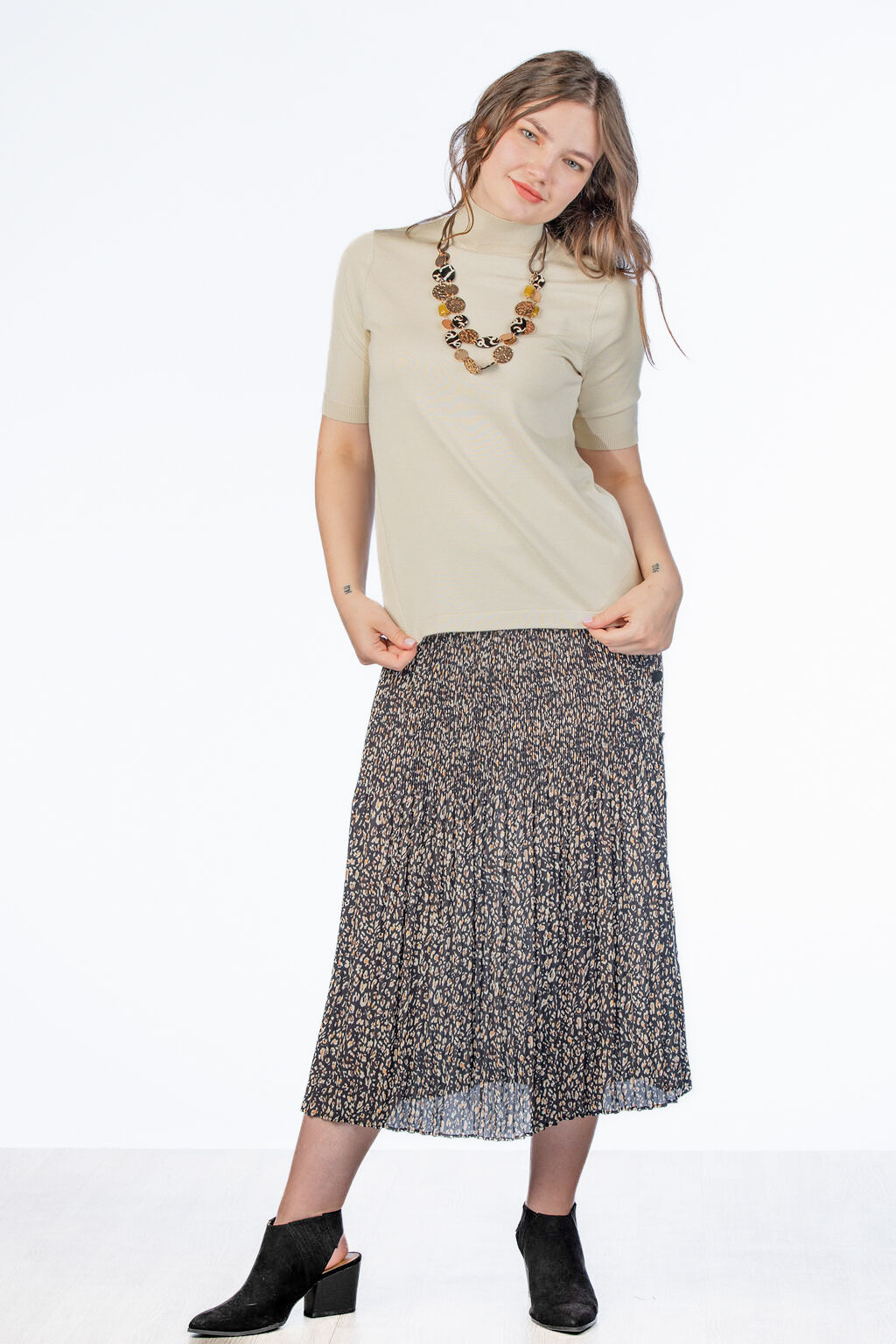 Solid Mock-Neck Top Image 3