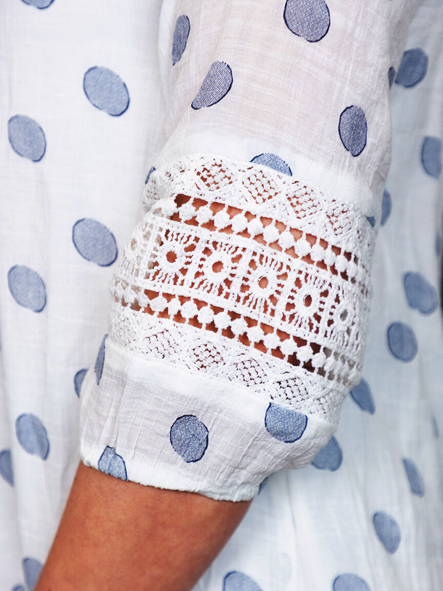 &frac34; sleeve crochet detail top with tie Image 4