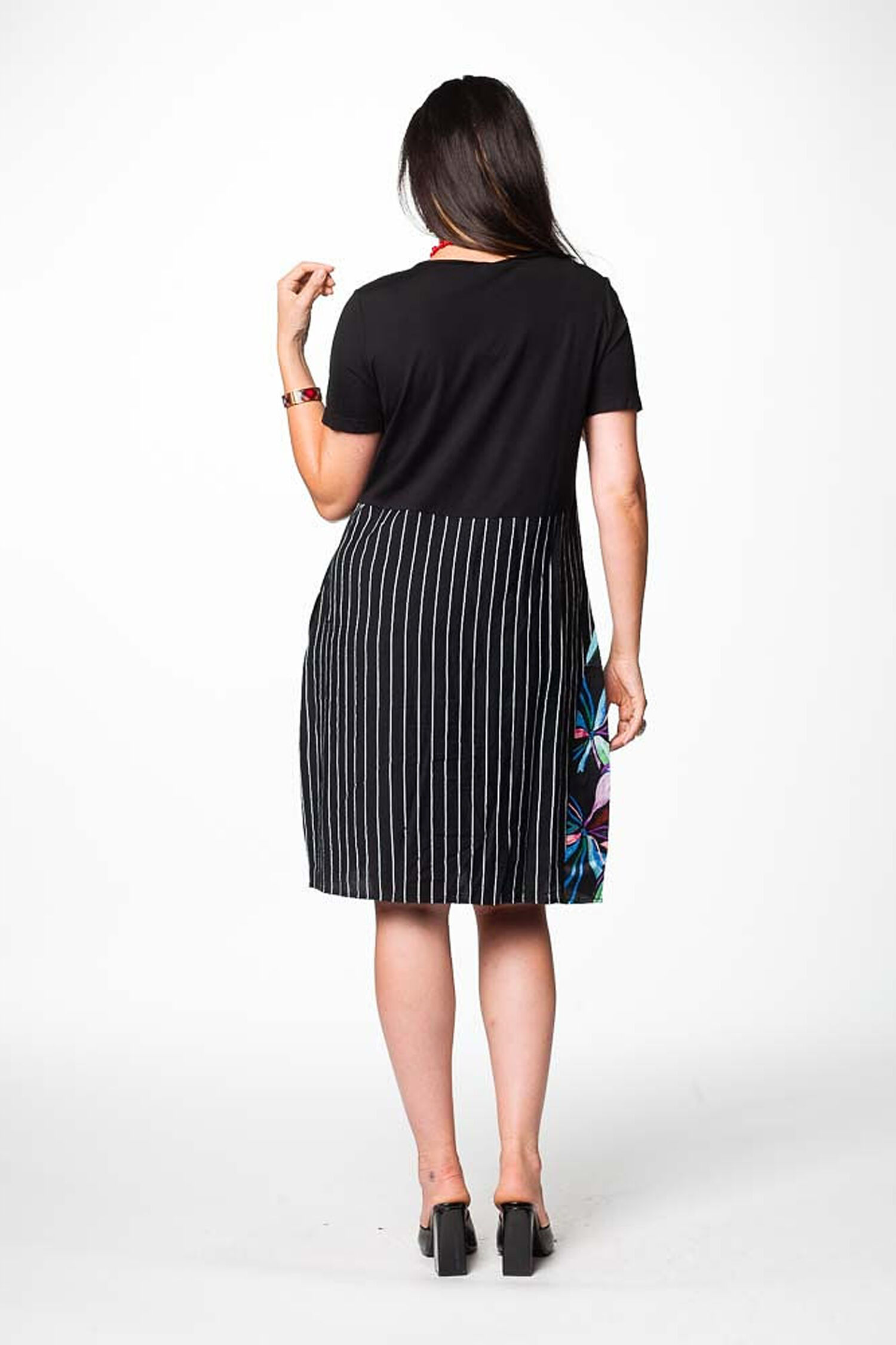 Short Sleeve Midi Dress Image 2
