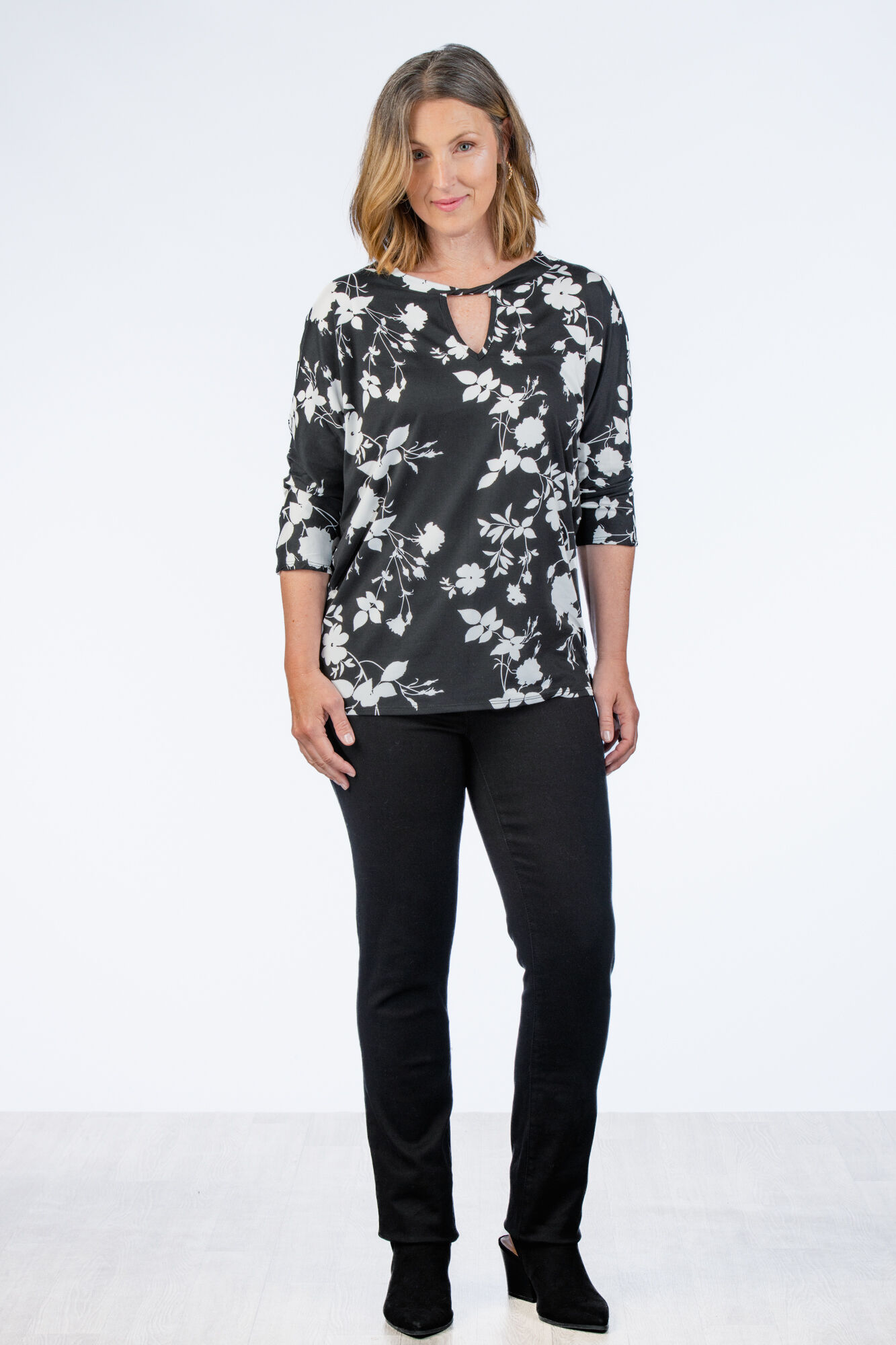 Twist Keyhole V-Neck  Image 3