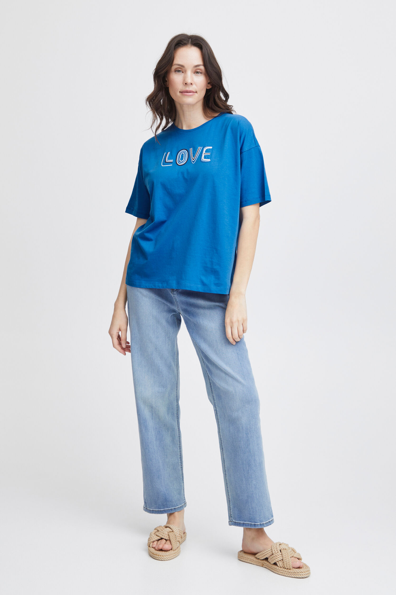 LOVE T-Shirt Image 5