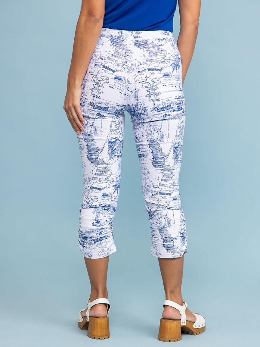 Ruched Leg Pull-On Capri w/ Doodle Print Image 4