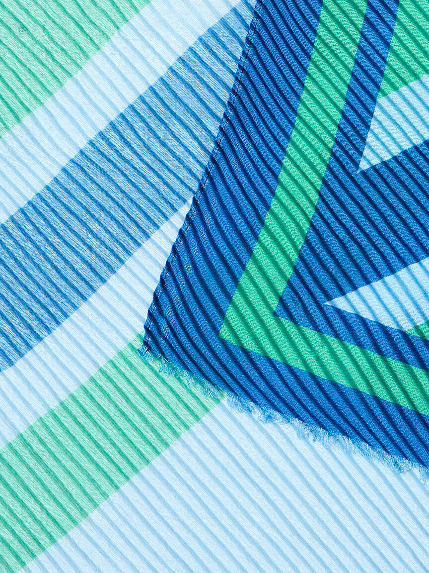 Lightweight Pleat Scarf