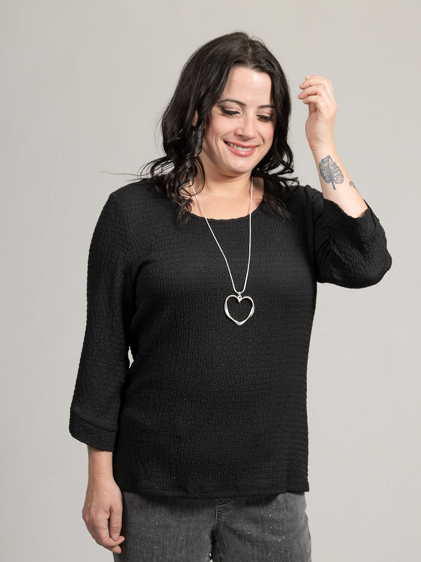 3/4 Sleeve Top With Button Image 3