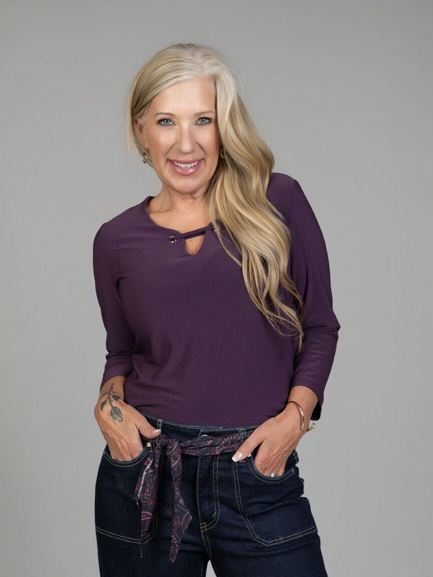 Womens Tops & Blouses | Suzanne's