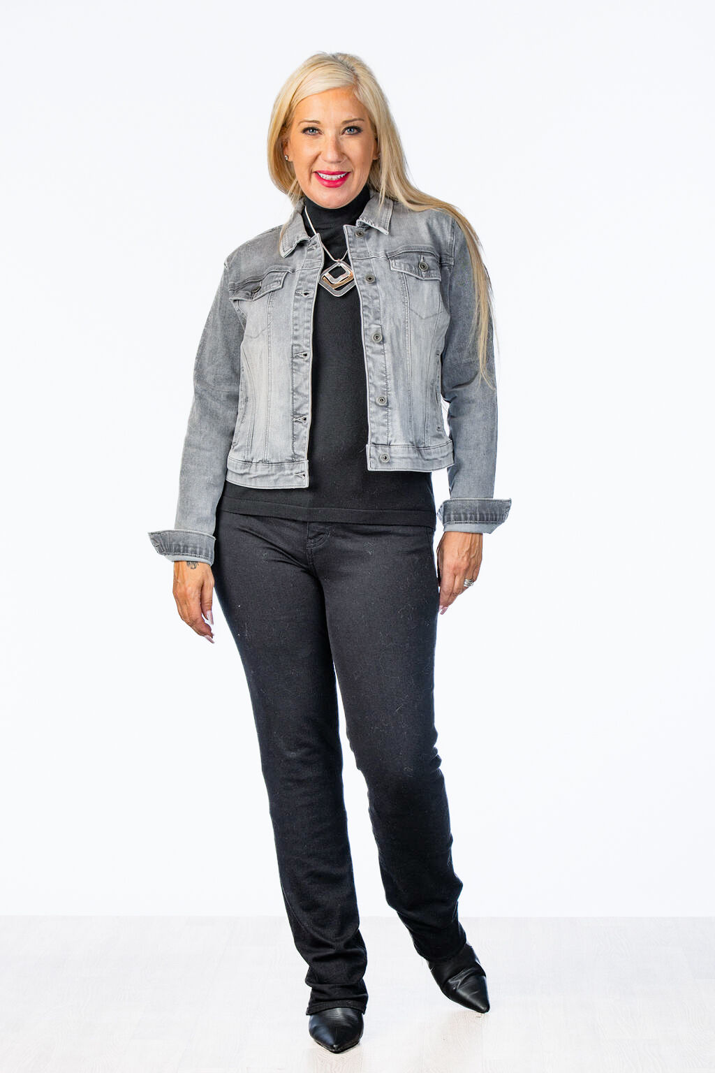 Solid Mock-Neck Top Image 4