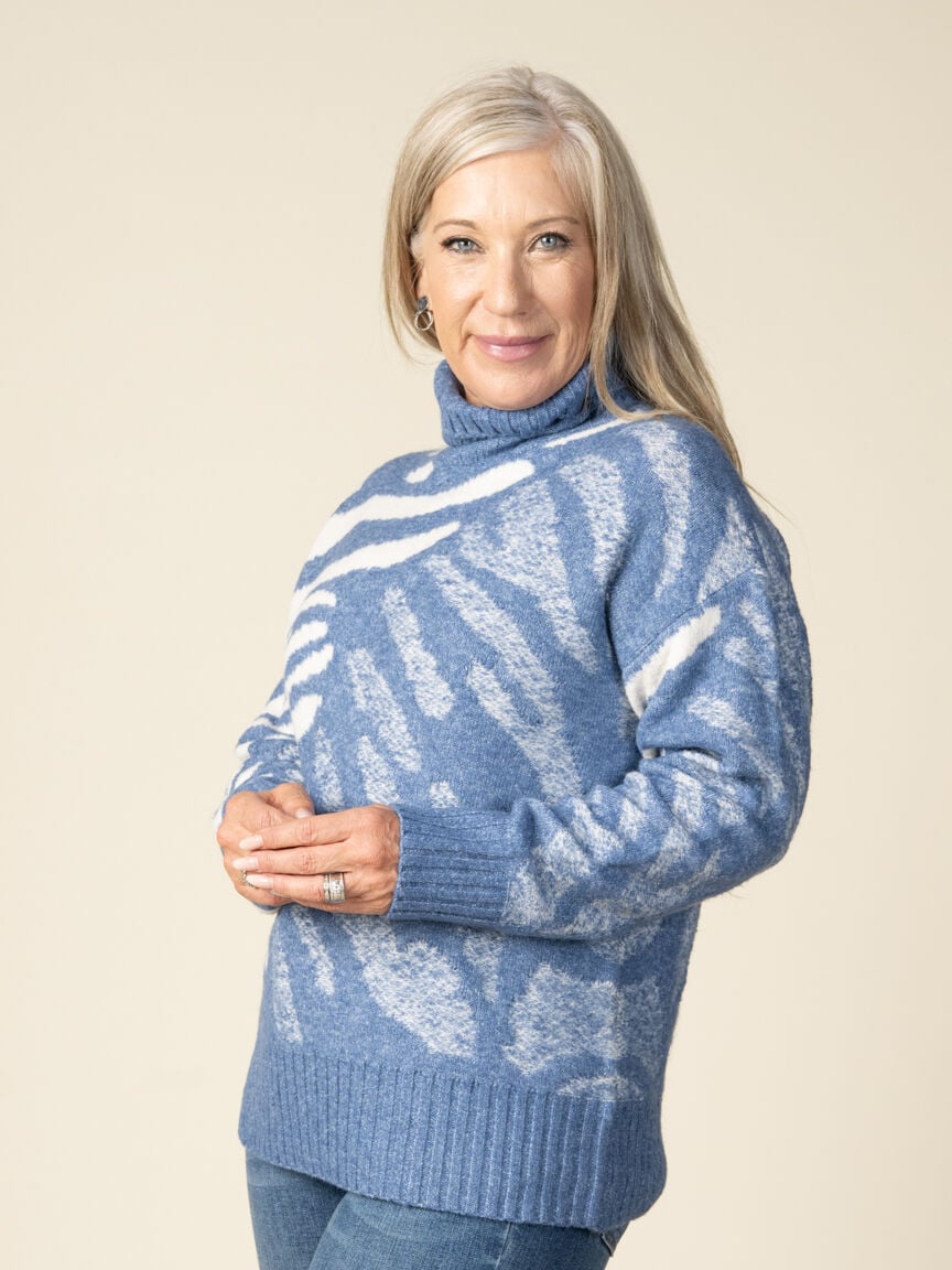 Long Sleeve Animal Print Turtle Neck