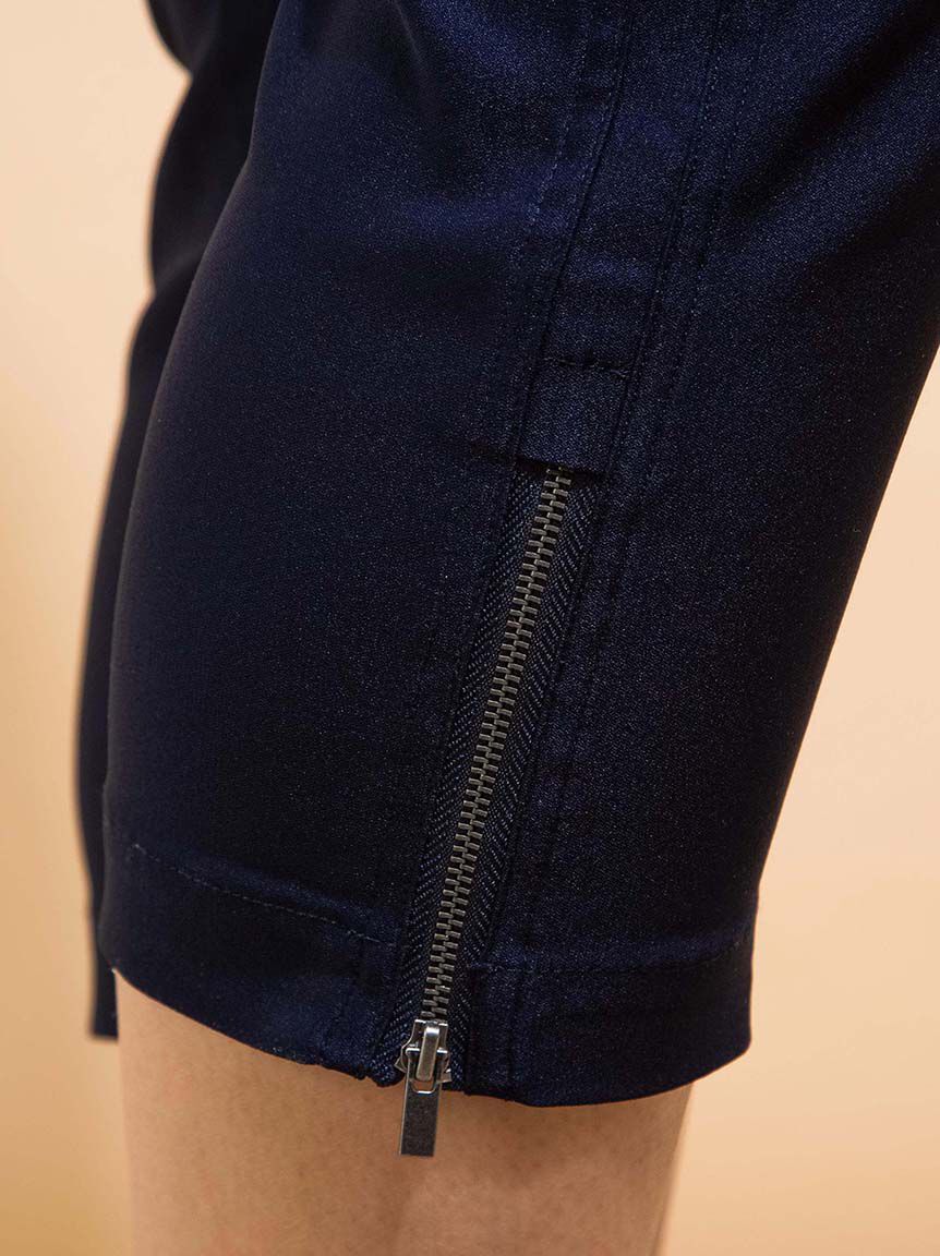 Side Zip Pull-On Capris Image 5