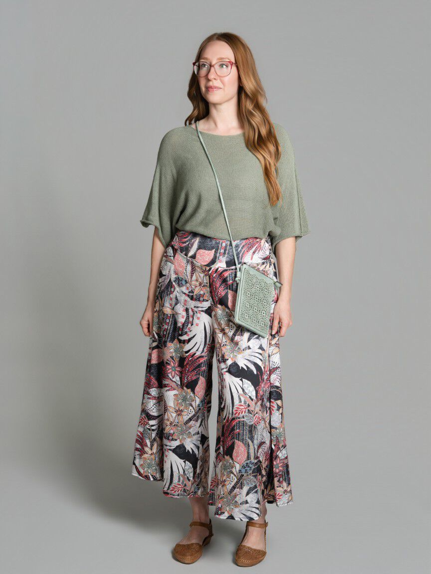 Short Sleeve Dolman Sweater Image 1