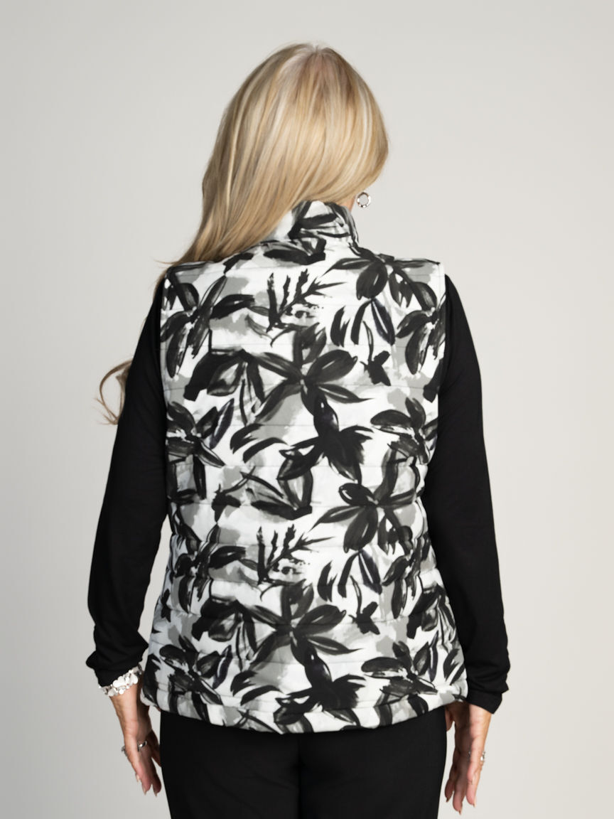 Quilted Button Up Vest Image 4