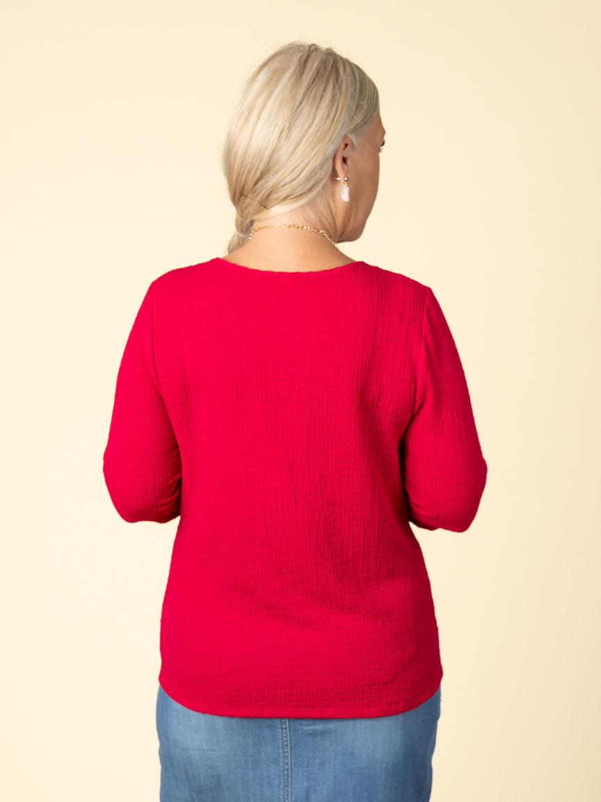 3/4 Sleeve Top With Button Image 2