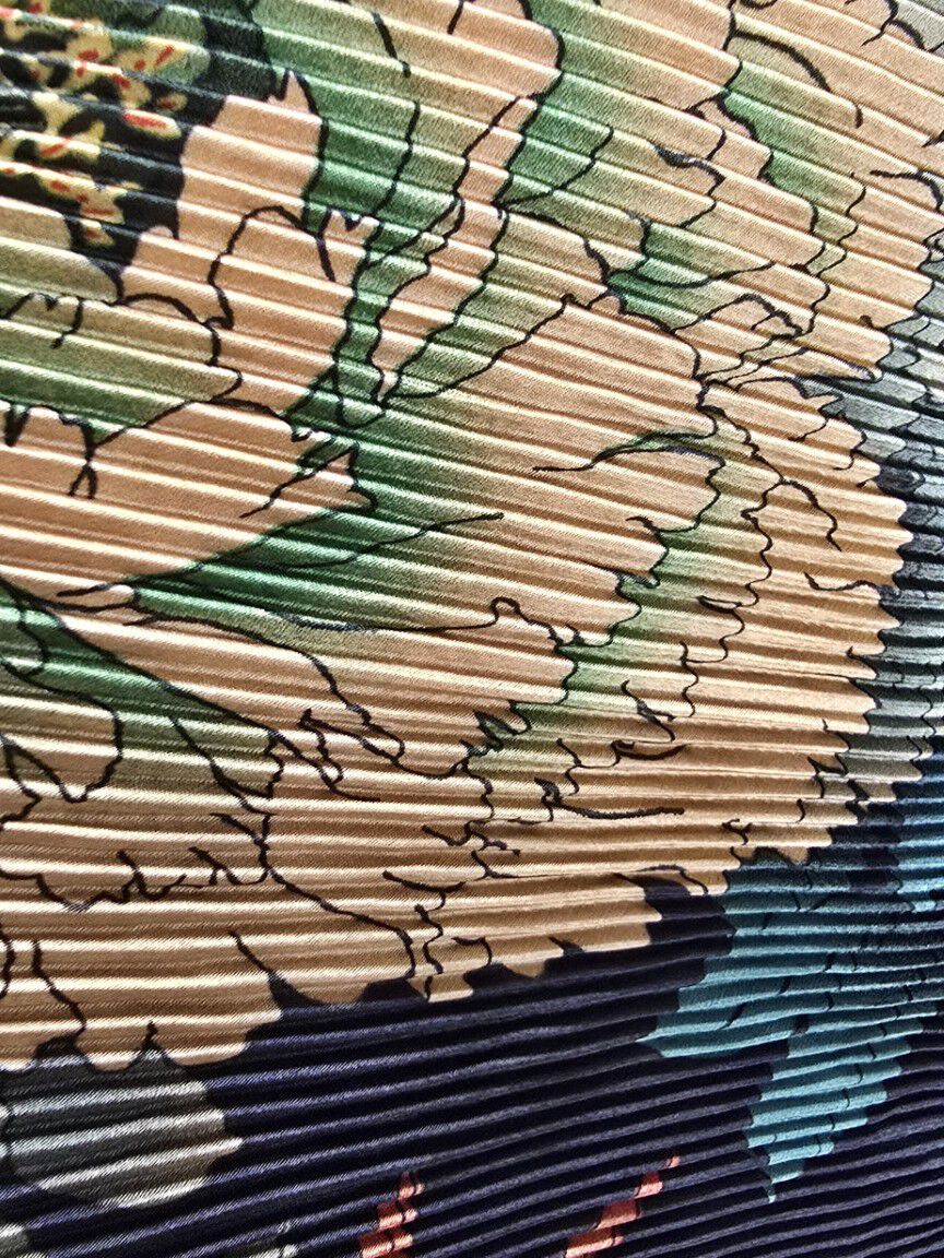 Square Pliss&eacute; Scarf