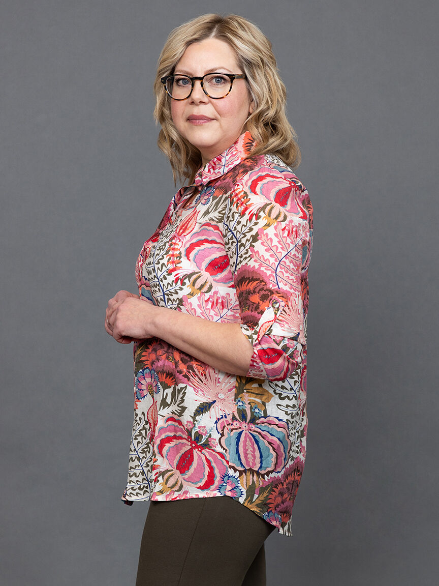 &frac34; sleeve button up floral blouse Image 3